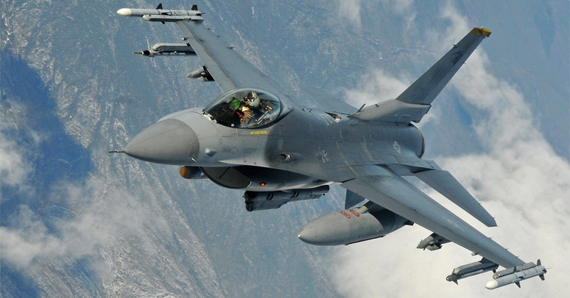 Illustration for article titled 75 Amazing Images Of U.S. Air Power In South Korea